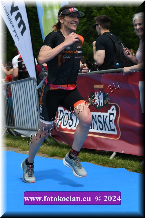 Náhled obrázku: 2024-2253-Podebradsky-triatlon-.JPG