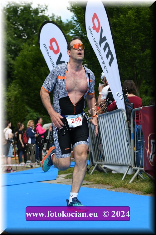 Náhled obrázku: 2024-2263-Podebradsky-triatlon-.JPG