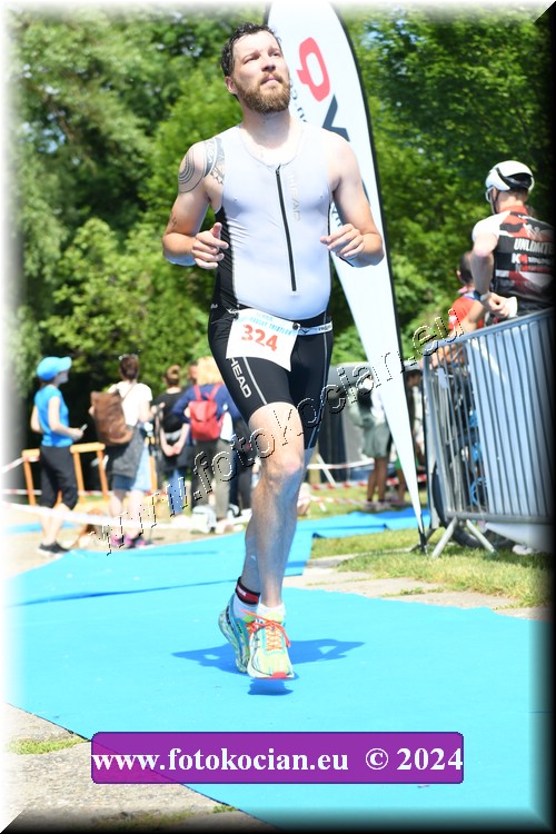 Náhled obrázku: 2024-2279-Podebradsky-triatlon-.JPG