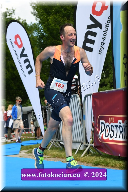 Náhled obrázku: 2024-2295-Podebradsky-triatlon-.JPG