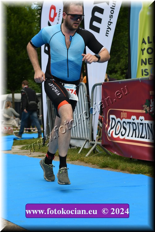 Náhled obrázku: 2024-2333-Podebradsky-triatlon-.JPG