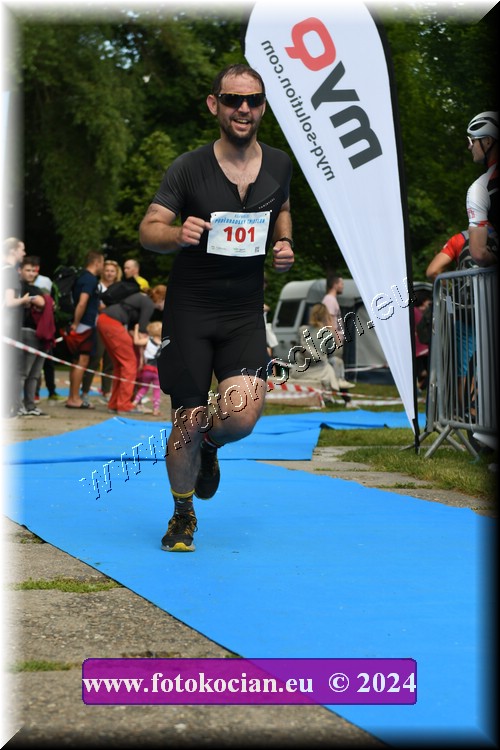 Náhled obrázku: 2024-2359-Podebradsky-triatlon-.JPG