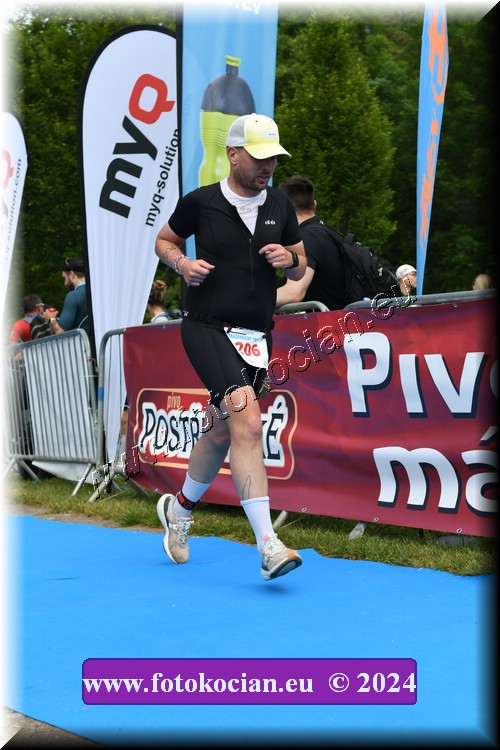 Náhled obrázku: 2024-2392-Podebradsky-triatlon-.JPG