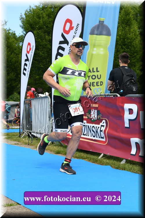Náhled obrázku: 2024-2395-Podebradsky-triatlon-.JPG