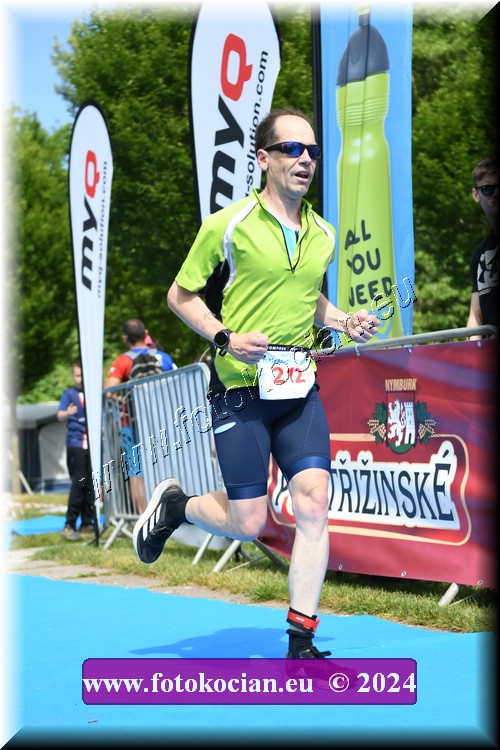 Náhled obrázku: 2024-2399-Podebradsky-triatlon-.JPG