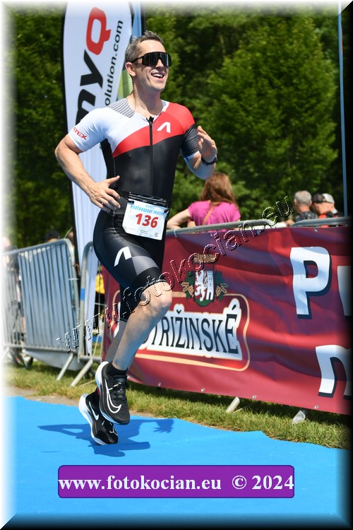 Náhled obrázku: 2024-2414-Podebradsky-triatlon-.JPG