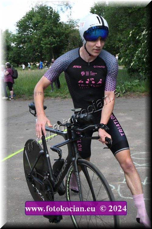 Náhled obrázku: 2024-1853-Podebradsky-triatlon-.JPG