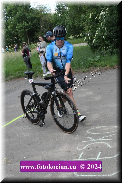 Náhled obrázku: 2024-1866-Podebradsky-triatlon-.JPG