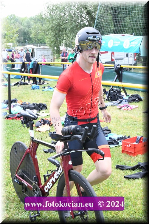 Náhled obrázku: 2024-1882-Podebradsky-triatlon-.JPG