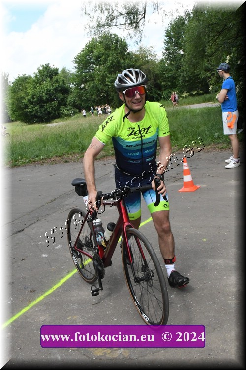 Náhled obrázku: 2024-1957-Podebradsky-triatlon-.JPG