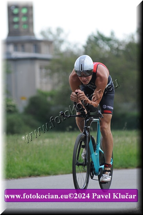 Náhled obrázku: 2024-3764-Podebradsky-triatlon-.JPG