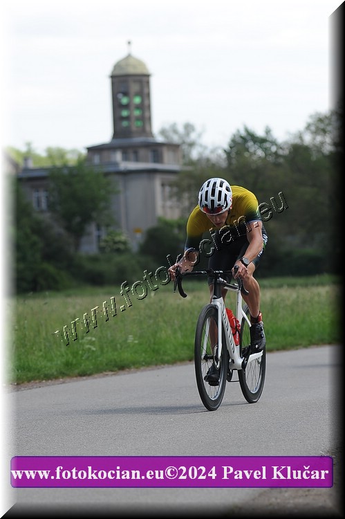 Náhled obrázku: 2024-3774-Podebradsky-triatlon-.JPG