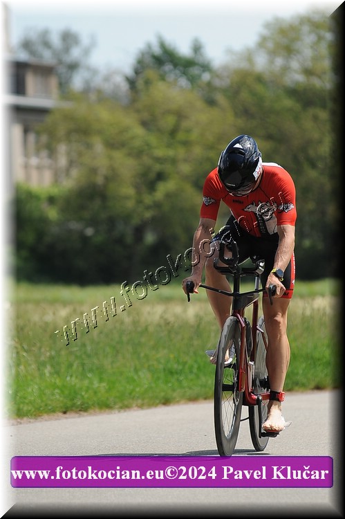 Náhled obrázku: 2024-3782-Podebradsky-triatlon-.JPG