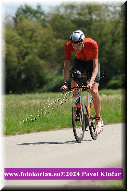 Náhled obrázku: 2024-3784-Podebradsky-triatlon-.JPG