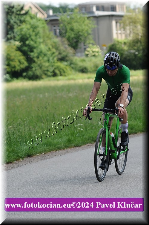 Náhled obrázku: 2024-3790-Podebradsky-triatlon-.JPG