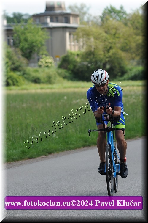 Náhled obrázku: 2024-3794-Podebradsky-triatlon-.JPG