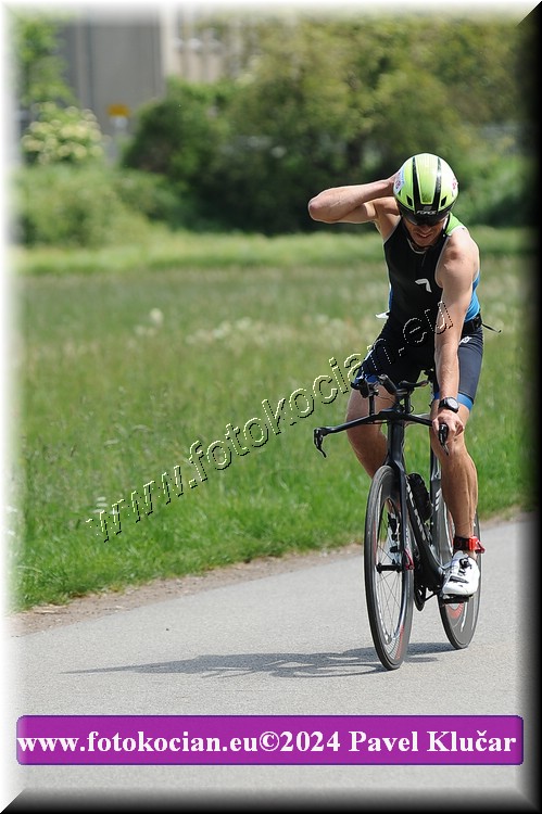 Náhled obrázku: 2024-3807-Podebradsky-triatlon-.JPG