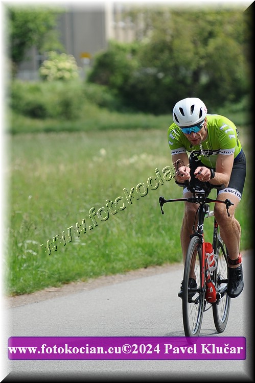 Náhled obrázku: 2024-3808-Podebradsky-triatlon-.JPG