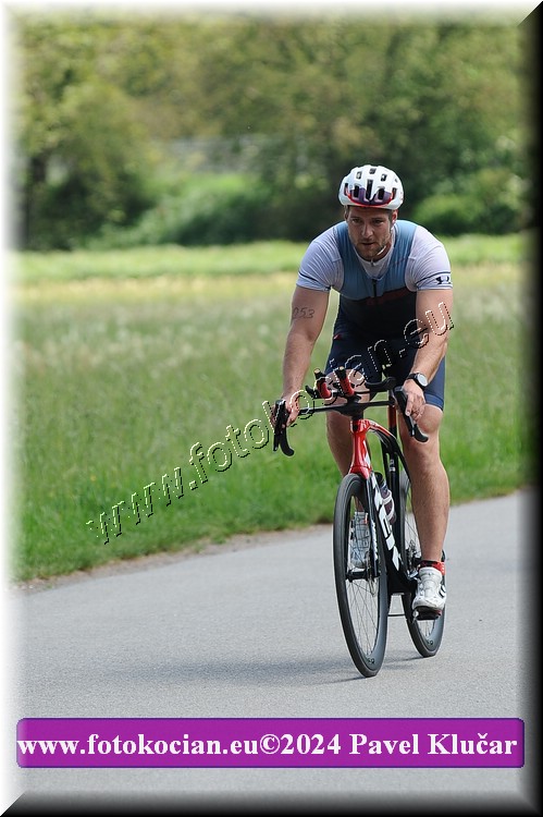 Náhled obrázku: 2024-3817-Podebradsky-triatlon-.JPG