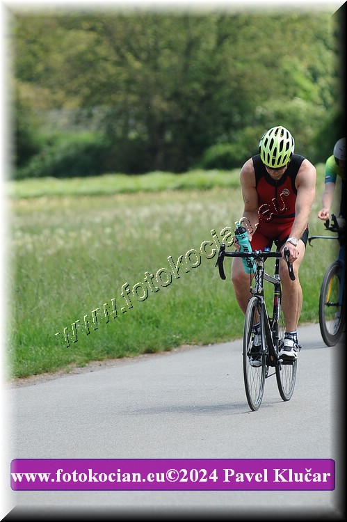 Náhled obrázku: 2024-3820-Podebradsky-triatlon-.JPG