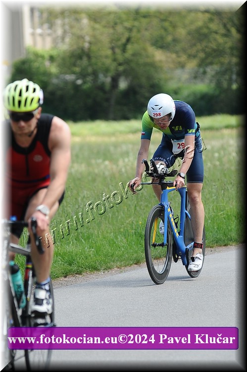 Náhled obrázku: 2024-3821-Podebradsky-triatlon-.JPG