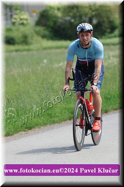 Náhled obrázku: 2024-3822-Podebradsky-triatlon-.JPG