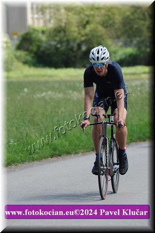 Náhled obrázku: 2024-3832-Podebradsky-triatlon-.JPG