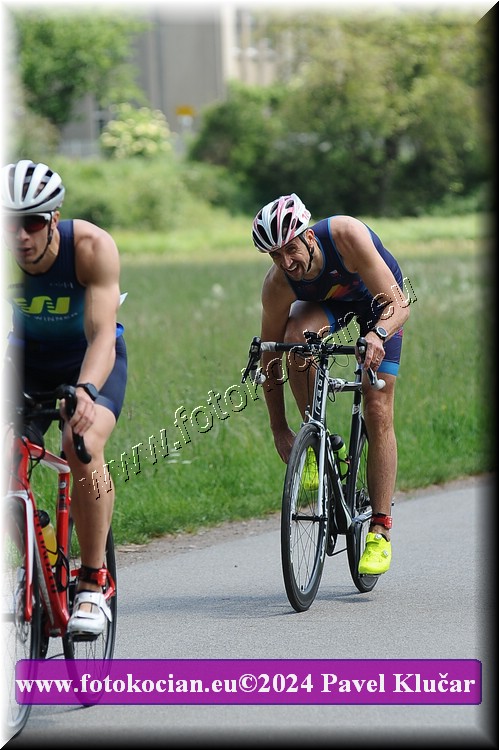 Náhled obrázku: 2024-3835-Podebradsky-triatlon-.JPG