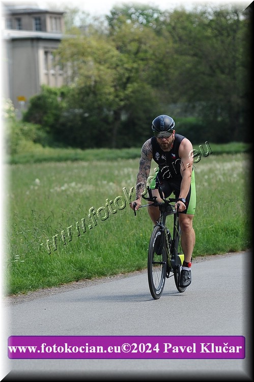 Náhled obrázku: 2024-3839-Podebradsky-triatlon-.JPG