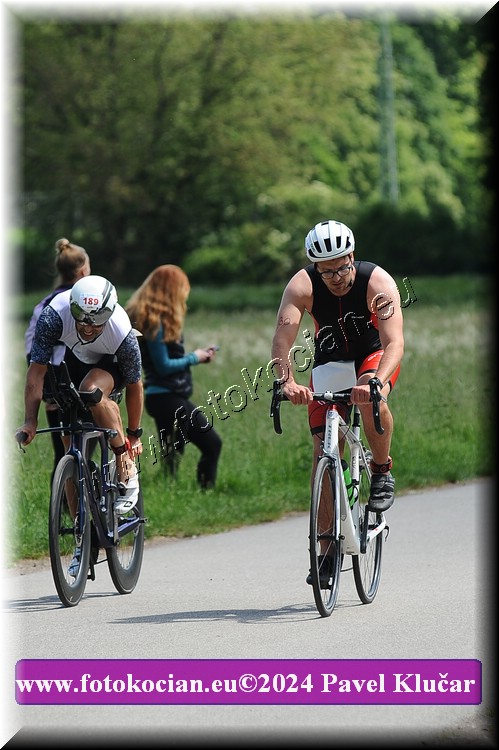 Náhled obrázku: 2024-3848-Podebradsky-triatlon-.JPG