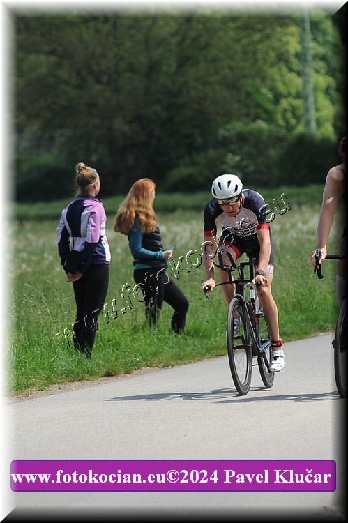 Náhled obrázku: 2024-3852-Podebradsky-triatlon-.JPG