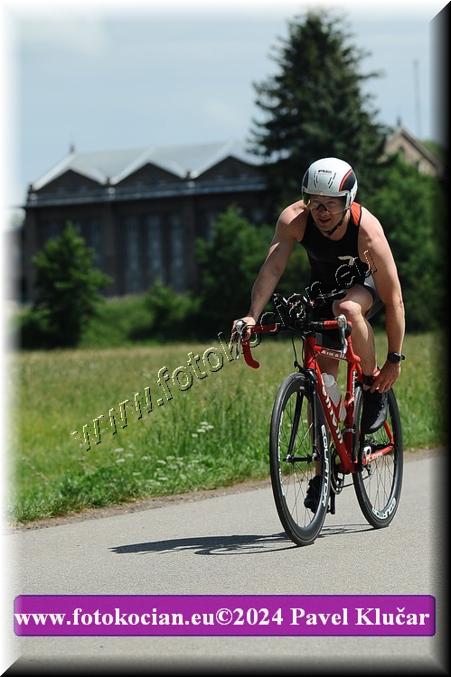 Náhled obrázku: 2024-3892-Podebradsky-triatlon-.JPG