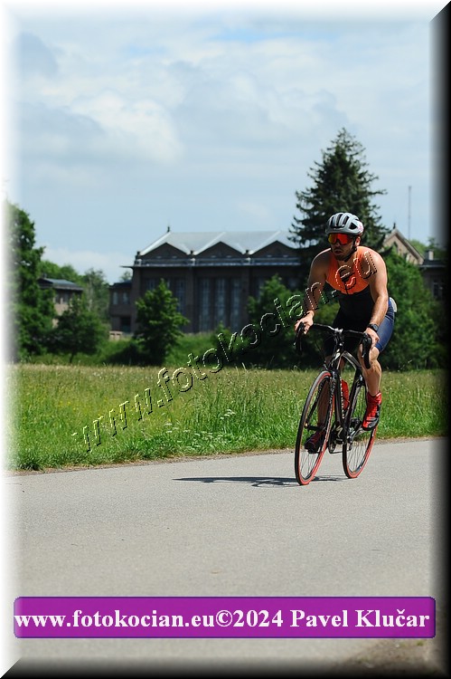 Náhled obrázku: 2024-3905-Podebradsky-triatlon-.JPG