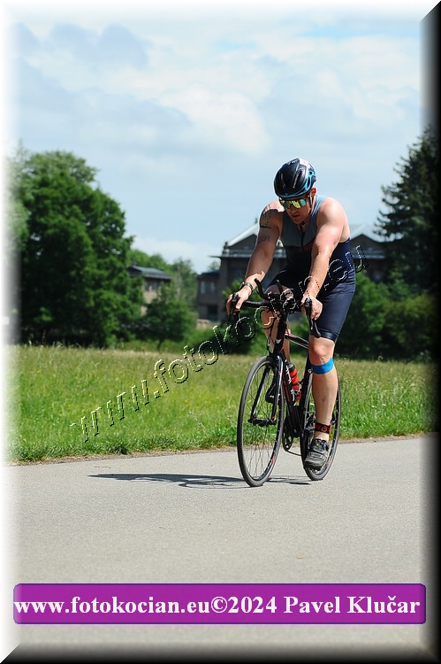 Náhled obrázku: 2024-3907-Podebradsky-triatlon-.JPG