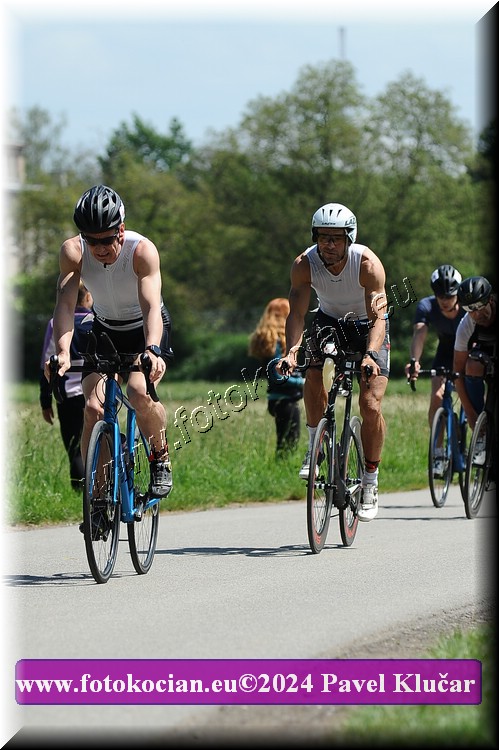 Náhled obrázku: 2024-3910-Podebradsky-triatlon-.JPG