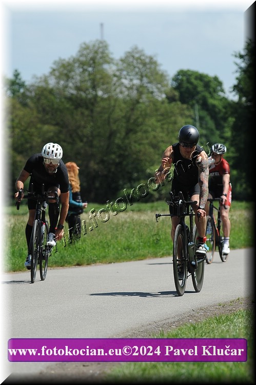 Náhled obrázku: 2024-3915-Podebradsky-triatlon-.JPG