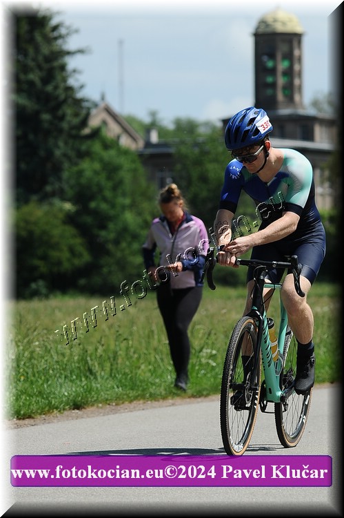 Náhled obrázku: 2024-3918-Podebradsky-triatlon-.JPG