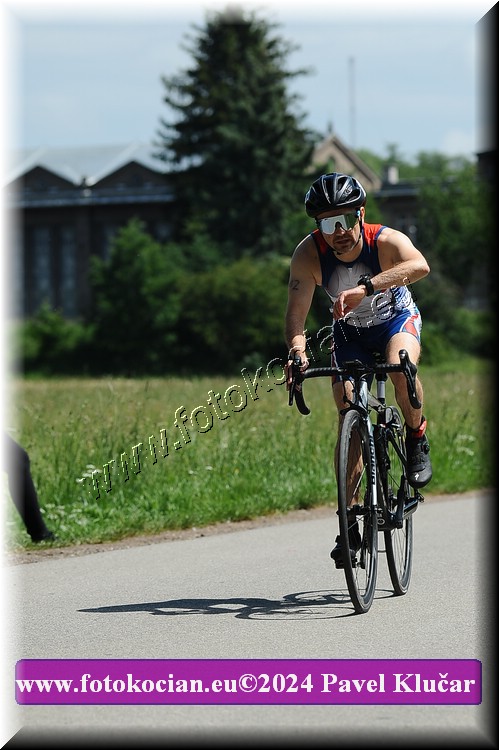 Náhled obrázku: 2024-3924-Podebradsky-triatlon-.JPG