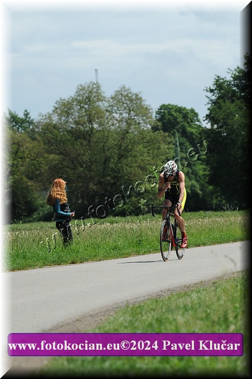 Náhled obrázku: 2024-3927-Podebradsky-triatlon-.JPG