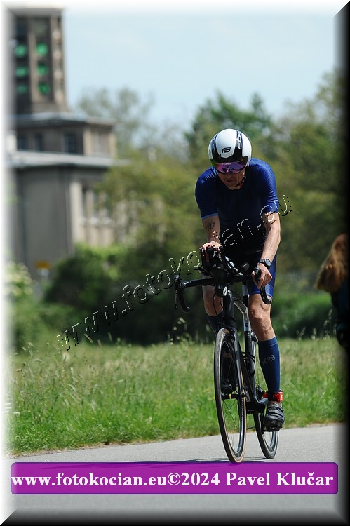 Náhled obrázku: 2024-3934-Podebradsky-triatlon-.JPG