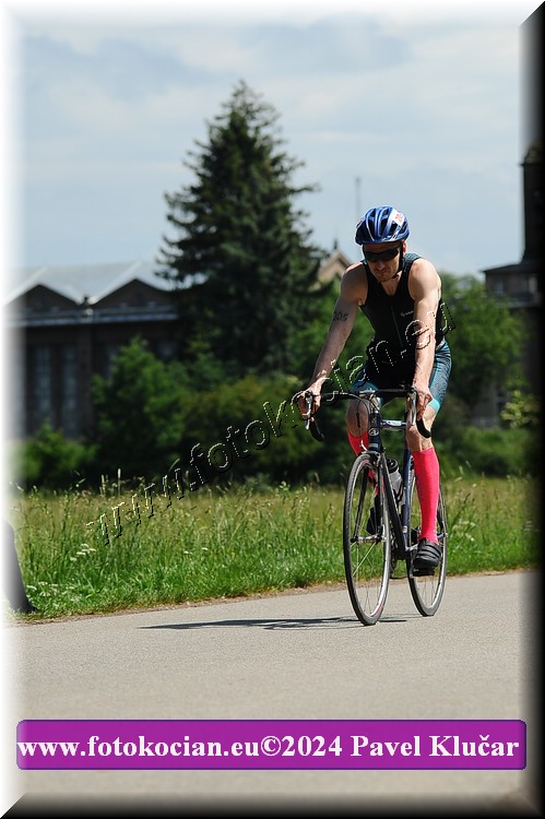 Náhled obrázku: 2024-3951-Podebradsky-triatlon-.JPG