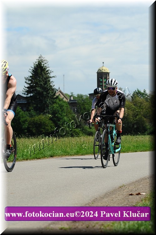 Náhled obrázku: 2024-3990-Podebradsky-triatlon-.JPG