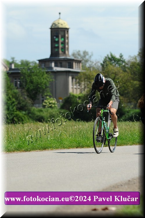 Náhled obrázku: 2024-3997-Podebradsky-triatlon-.JPG