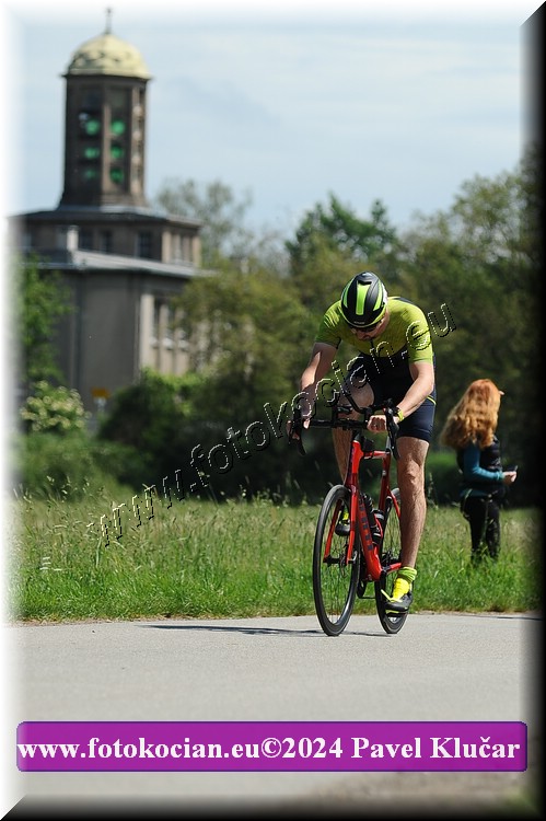 Náhled obrázku: 2024-4003-Podebradsky-triatlon-.JPG