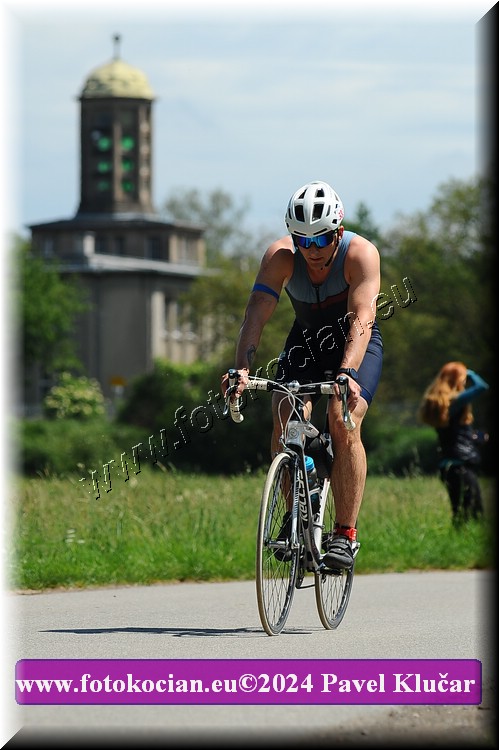 Náhled obrázku: 2024-4017-Podebradsky-triatlon-.JPG