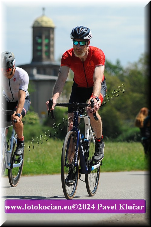 Náhled obrázku: 2024-4019-Podebradsky-triatlon-.JPG