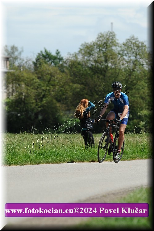 Náhled obrázku: 2024-4025-Podebradsky-triatlon-.JPG