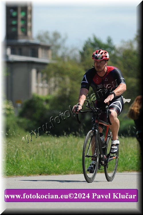 Náhled obrázku: 2024-4054-Podebradsky-triatlon-.JPG