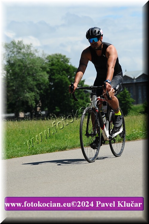 Náhled obrázku: 2024-4060-Podebradsky-triatlon-.JPG