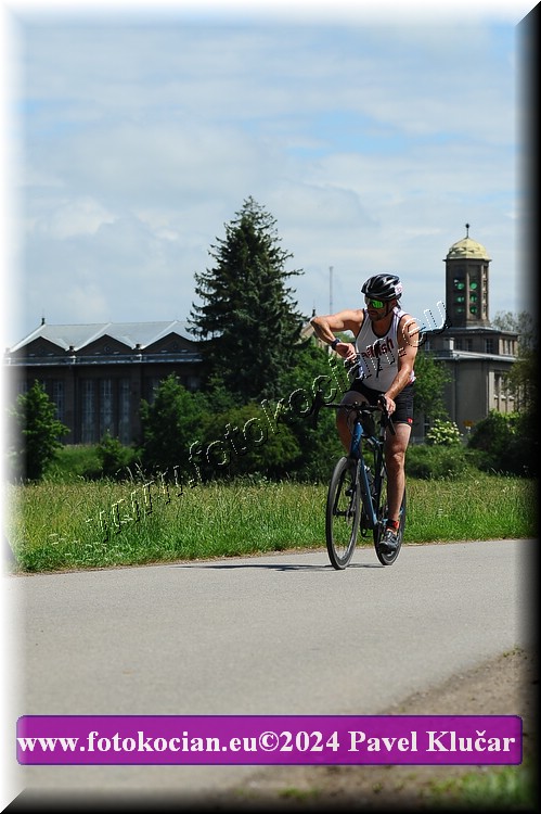 Náhled obrázku: 2024-4094-Podebradsky-triatlon-.JPG